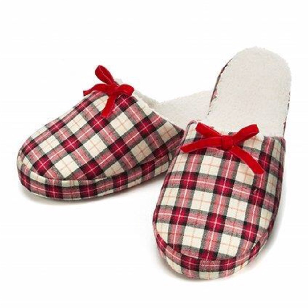 Victoria’s Secret Flannel Slippers